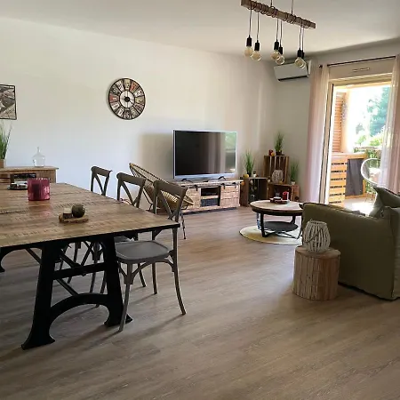Apartamento Cosy, Grande Terrasse Et Parking Lucciana (Corsica)